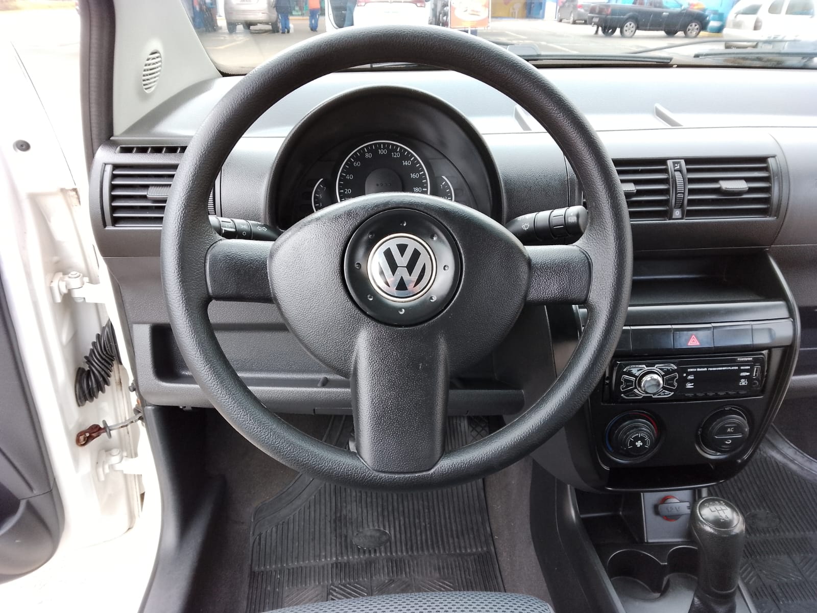 Volkswagen  FOX TREND 1.0 8V FLEX 4P